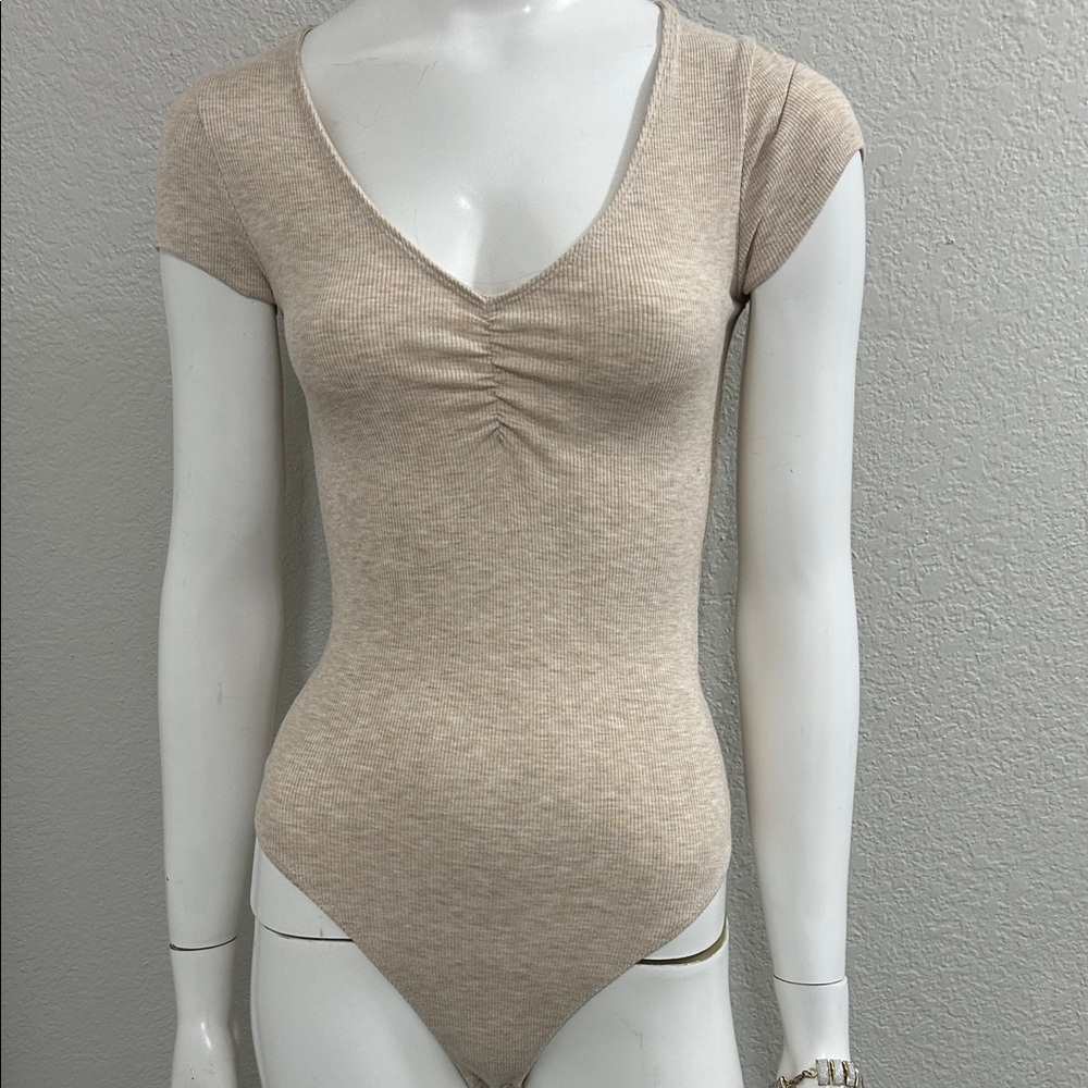 American Eagle Outfitters Beige Ruched V-Neck Bodysuit